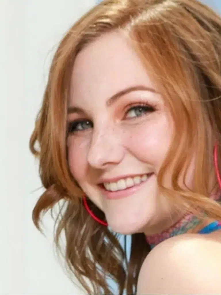 Jenna Clove Biography: Wiki, Age, Career, Height, Weight, Boyfriend, Net Worth & More